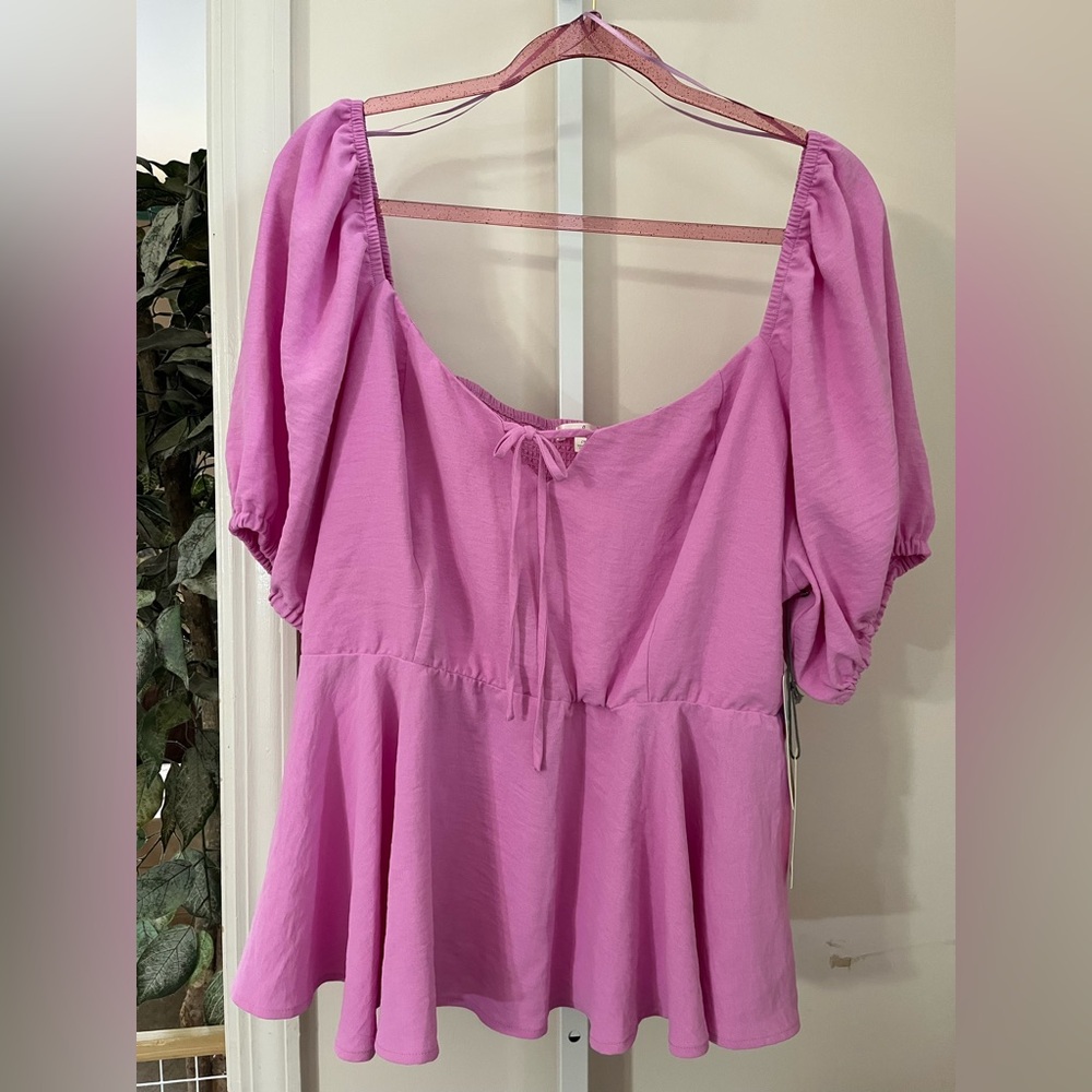 MIMI BRITTON OFF THE SHOULDER PINK SHORT SLEEVE BLOUSE. NWT. SIZE 2X.